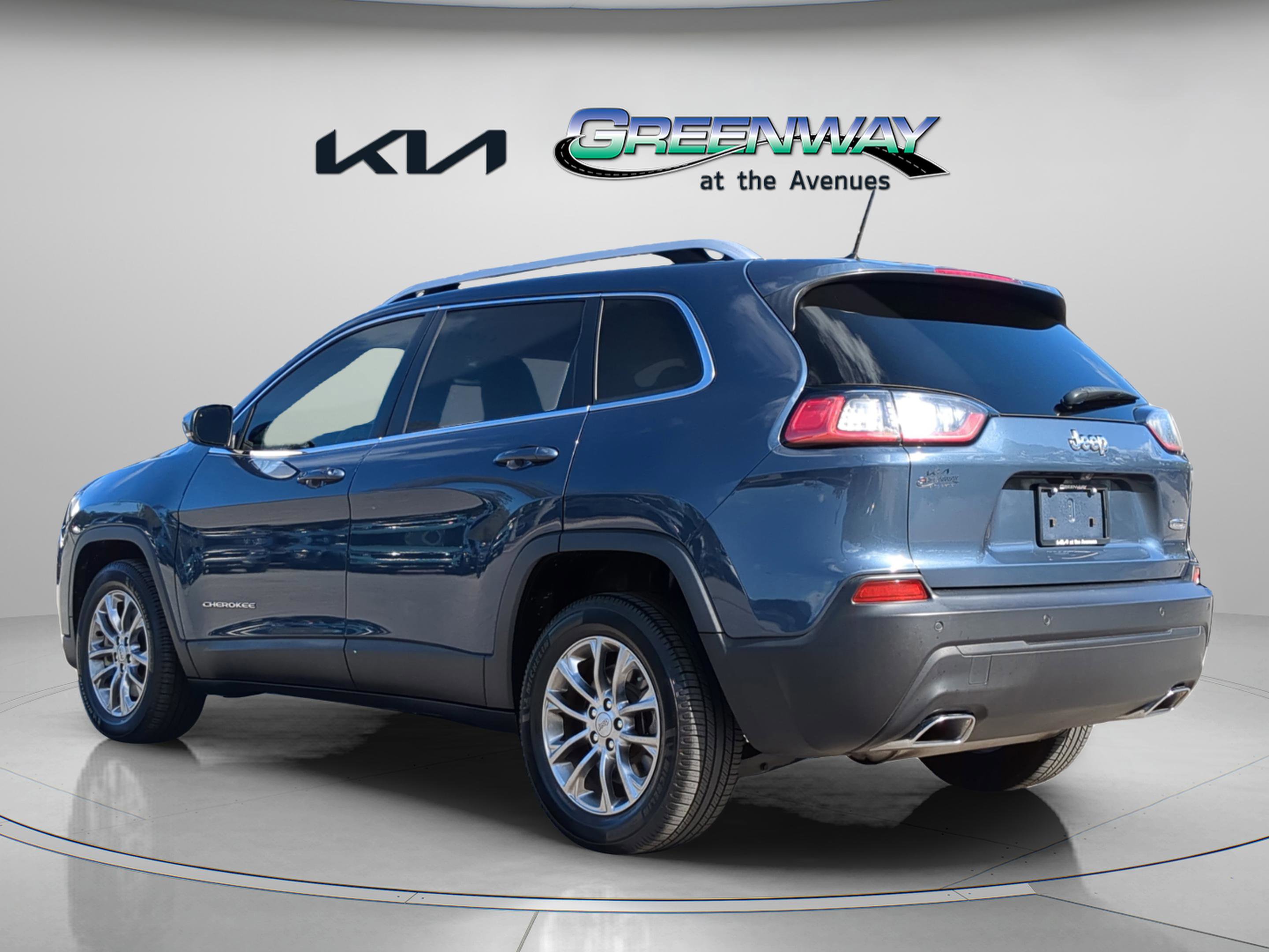 Used 2021 Jeep Cherokee Latitude Lux FWD image 5