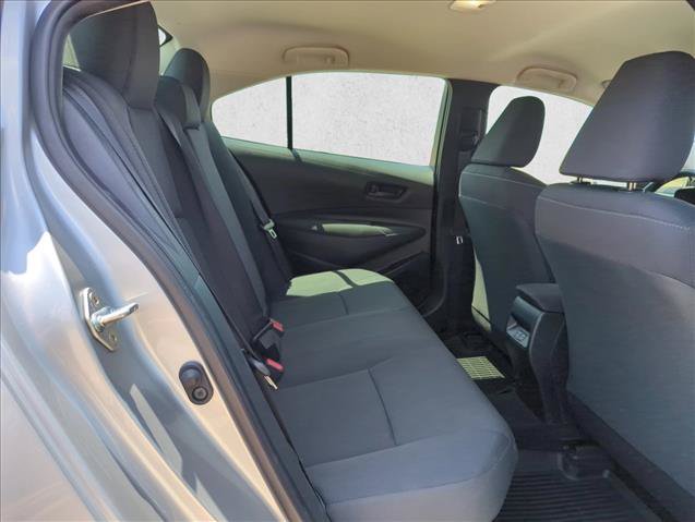 Used 2025 Toyota Corolla LE FWD image 18