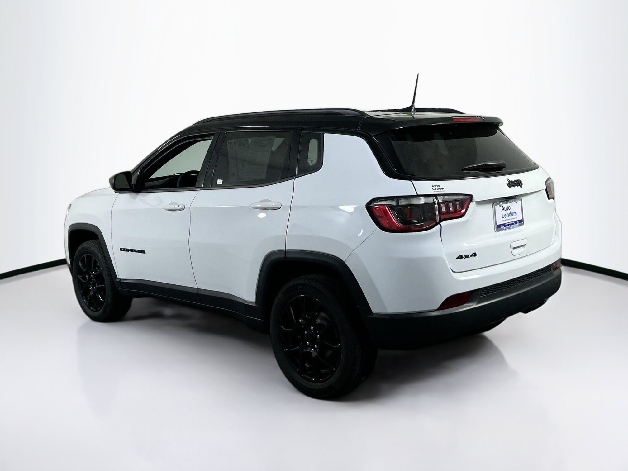 Used 2022 Jeep Compass Latitude AWD/4WD image 7