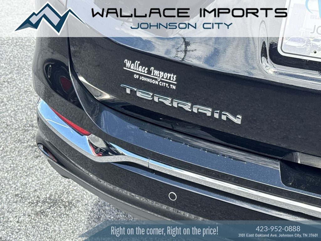 Used 2024 GMC Terrain Denali w/ Black Diamond Edition AWD/4WD image 12