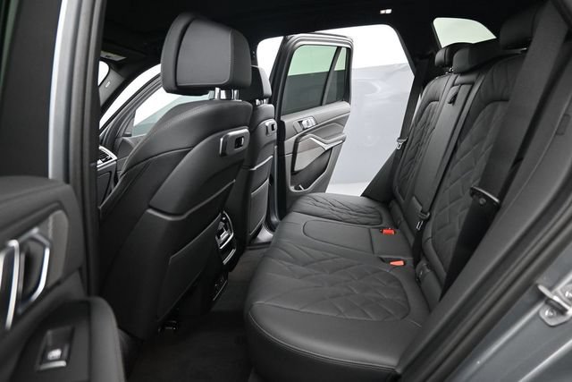 New 2026 BMW X5 xDrive50e AWD/4WD image 18