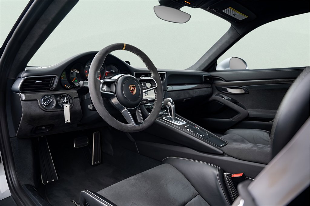 Used 2016 Porsche 911 GT3 RS image 31