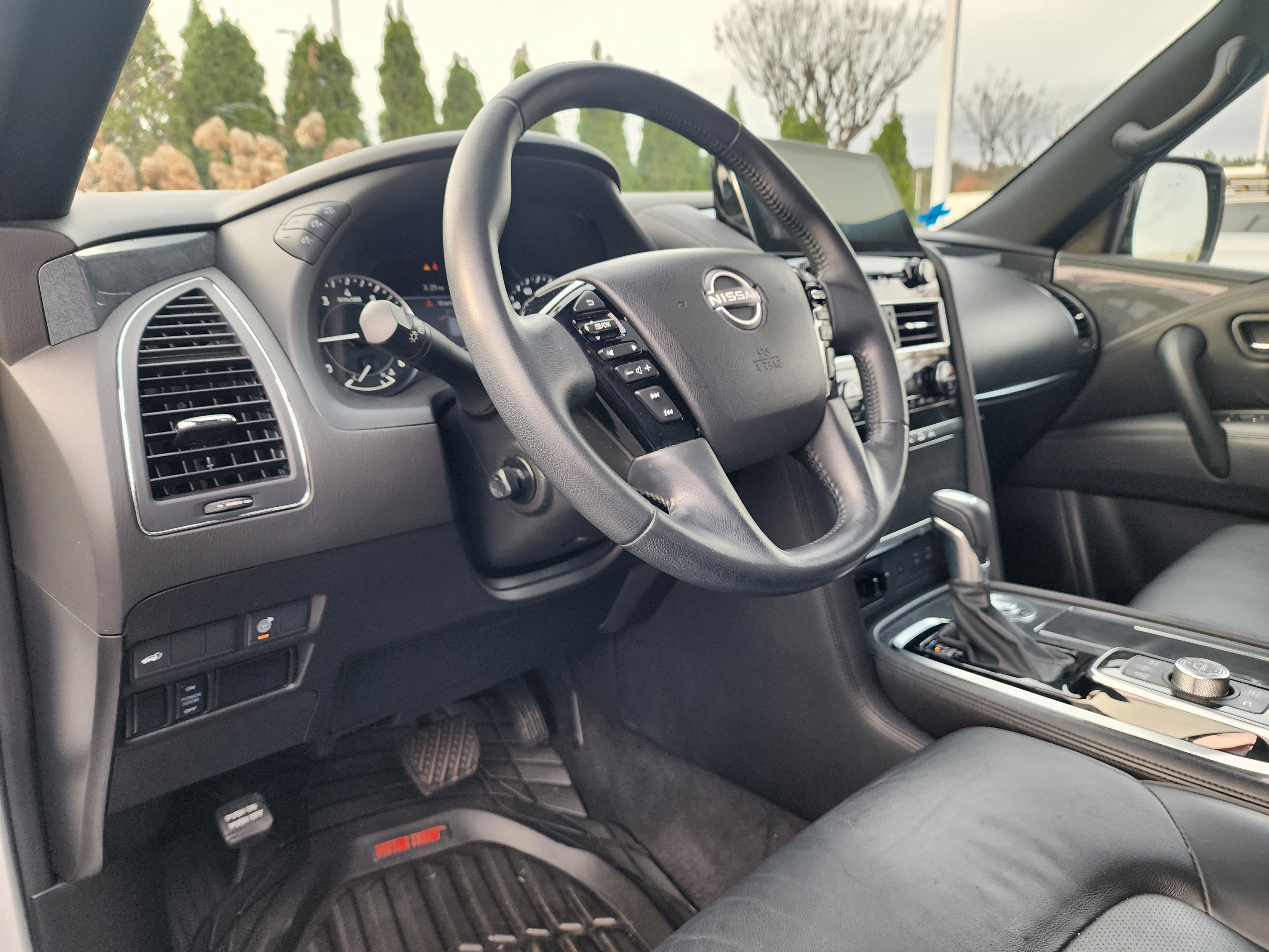 Used 2022 Nissan Armada SL w/ Midnight Edition Package image 24