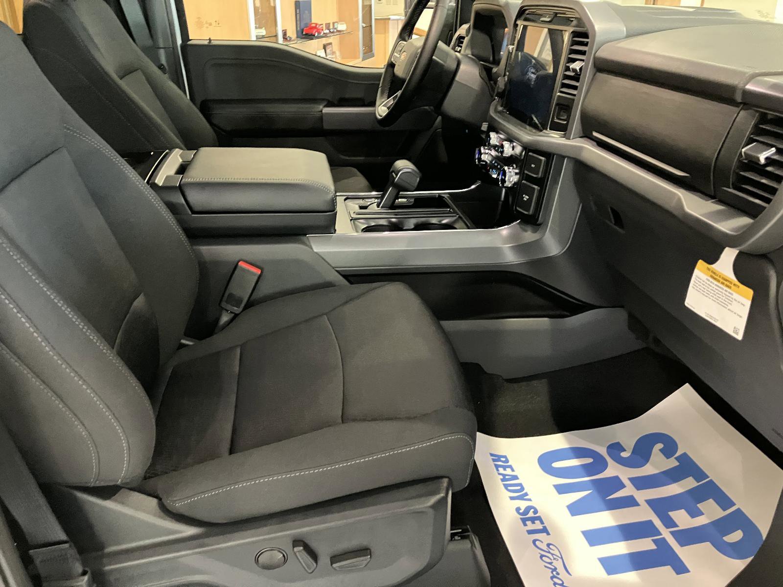 New 2025 Ford F150 XLT image 11