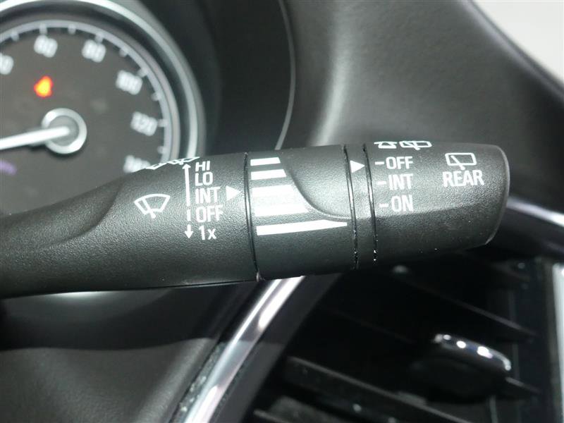 Used 2020 Buick Enclave Essence image 35