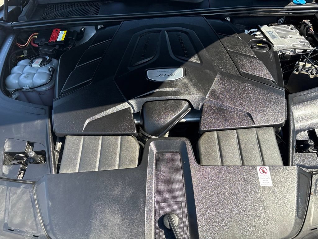 Used 2021 Porsche Cayenne AWD/4WD image 11