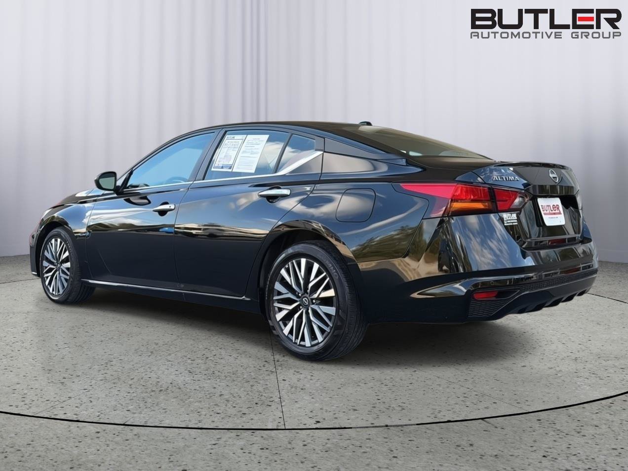 Used 2025 Nissan Altima 2.5 SV FWD image 4