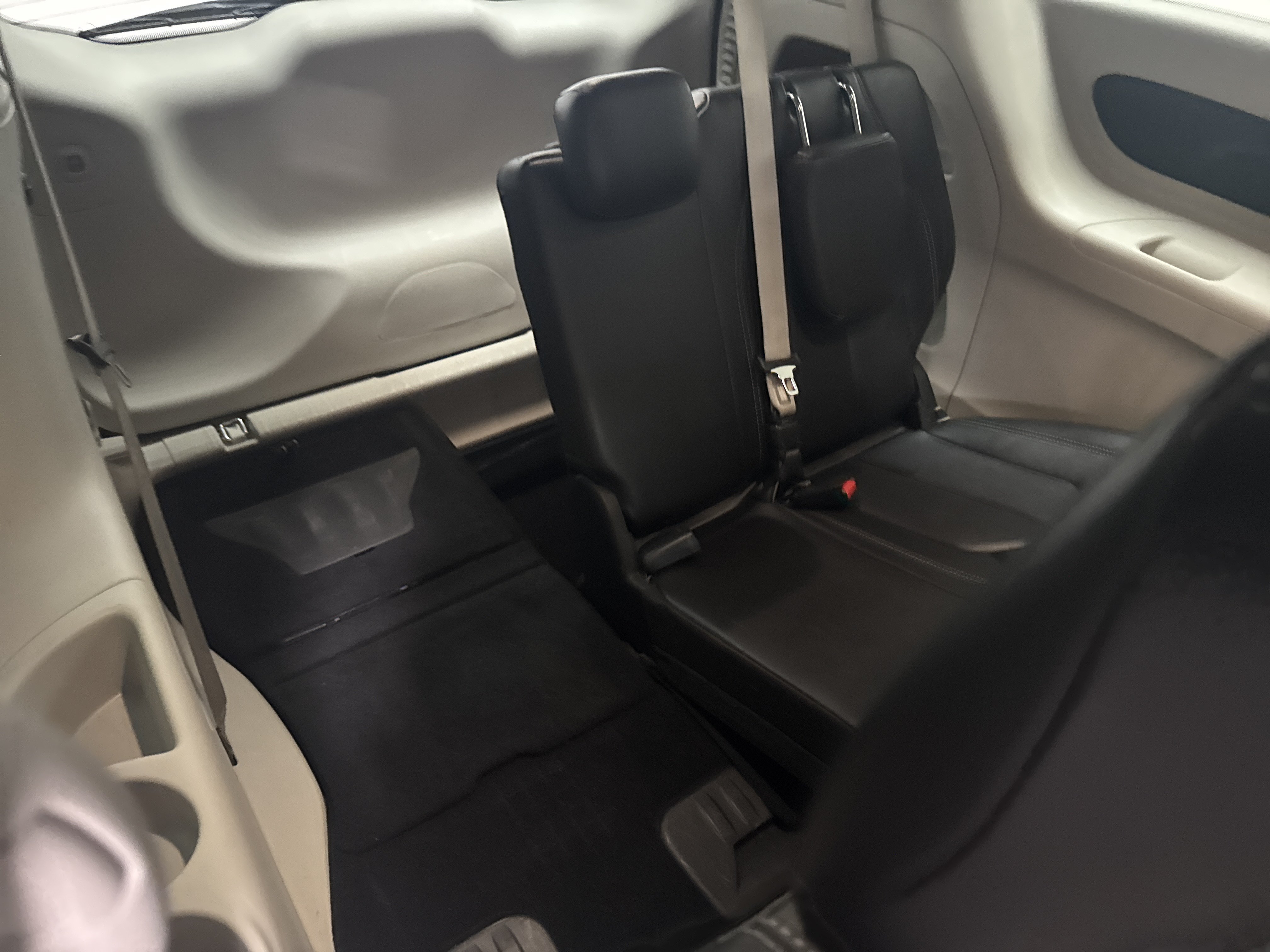 Used 2024 Chrysler Pacifica Touring-L FWD image 39