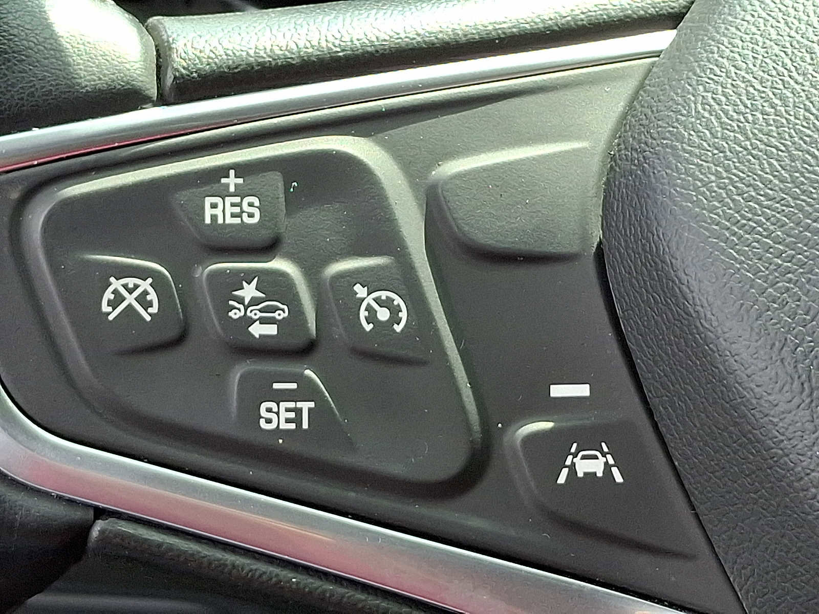 Used 2023 Chevrolet Equinox LT image 22