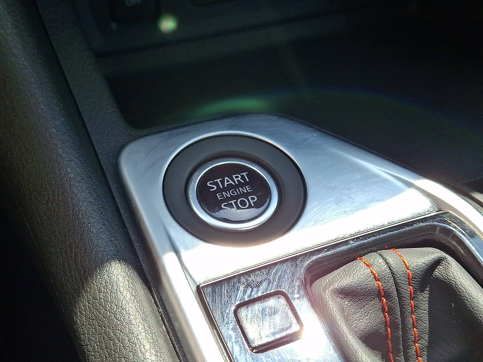 Certified 2025 Nissan Sentra SR w/ Midnight Edition FWD image 25