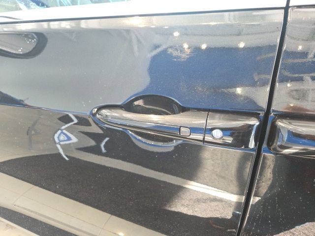 Used 2023 Chrysler Pacifica Touring-L image 22