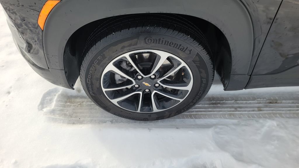 Used 2024 Chevrolet TrailBlazer LT w/ LT Cold Weather Package image 6