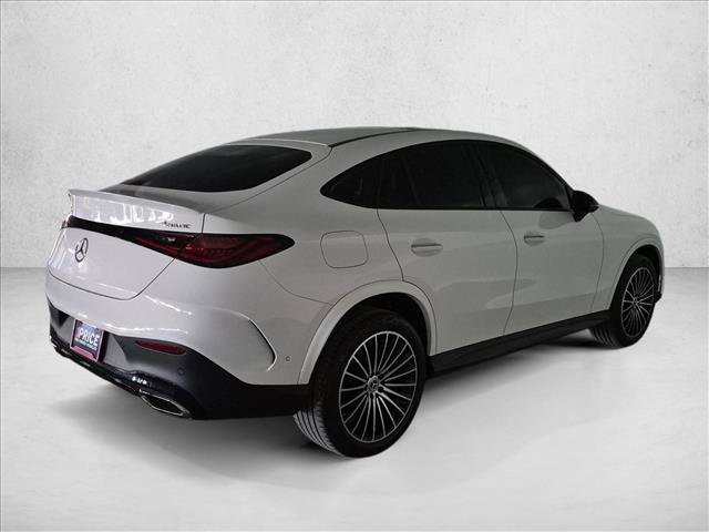 Used 2025 Mercedes-Benz GLC 300 4MATIC image 5