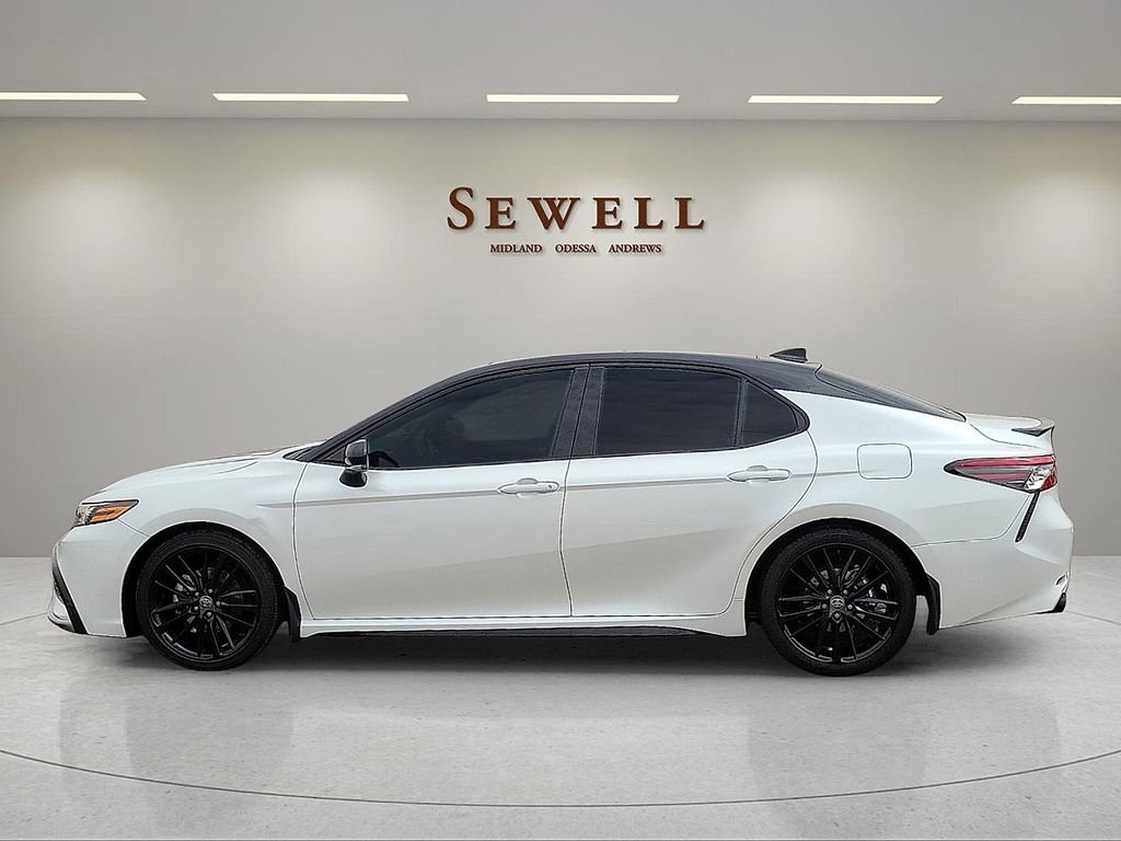 Used 2022 Toyota Camry XSE w/ Navigation Package image 2