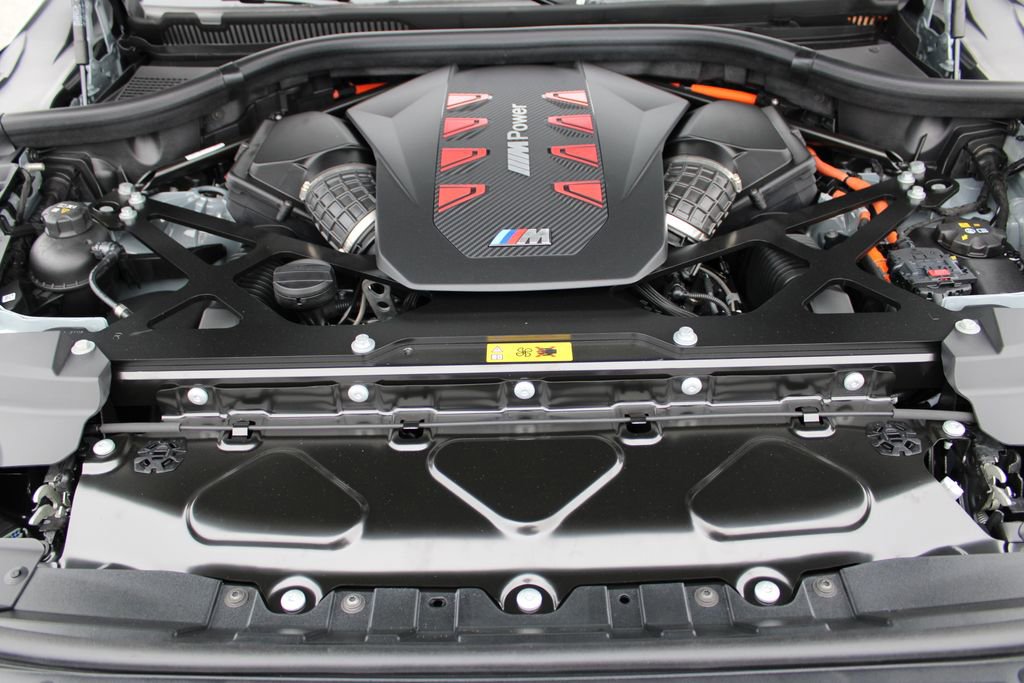 New 2026 BMW XM Label Red image 40