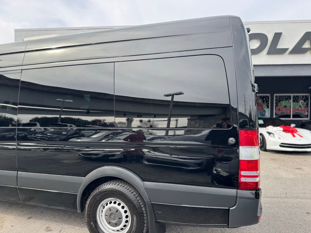 Used 2012 Mercedes-Benz Sprinter 2500 image 10