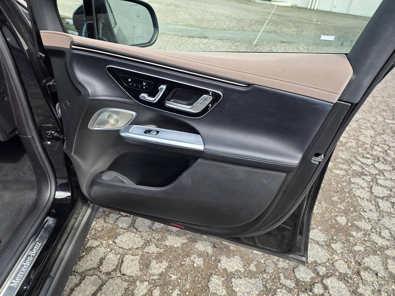 Used 2023 Mercedes-Benz EQE 350+ SUV w/ Exclusive Trim Package image 34