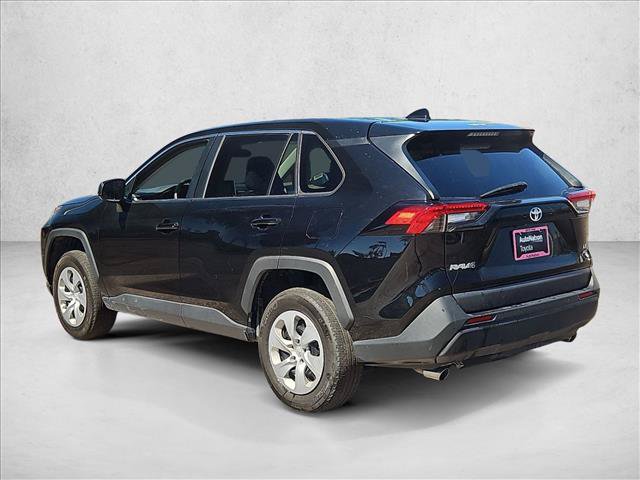 Used 2025 Toyota RAV4 LE AWD/4WD image 8