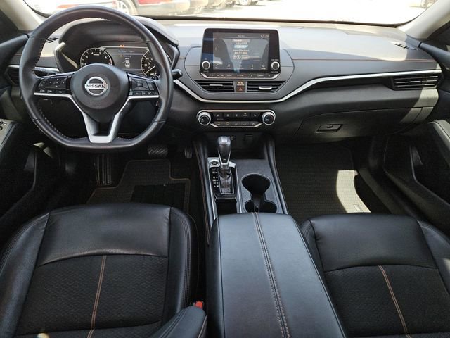 Used 2021 Nissan Altima 2.5 SR w/ SR Premium Package image 6