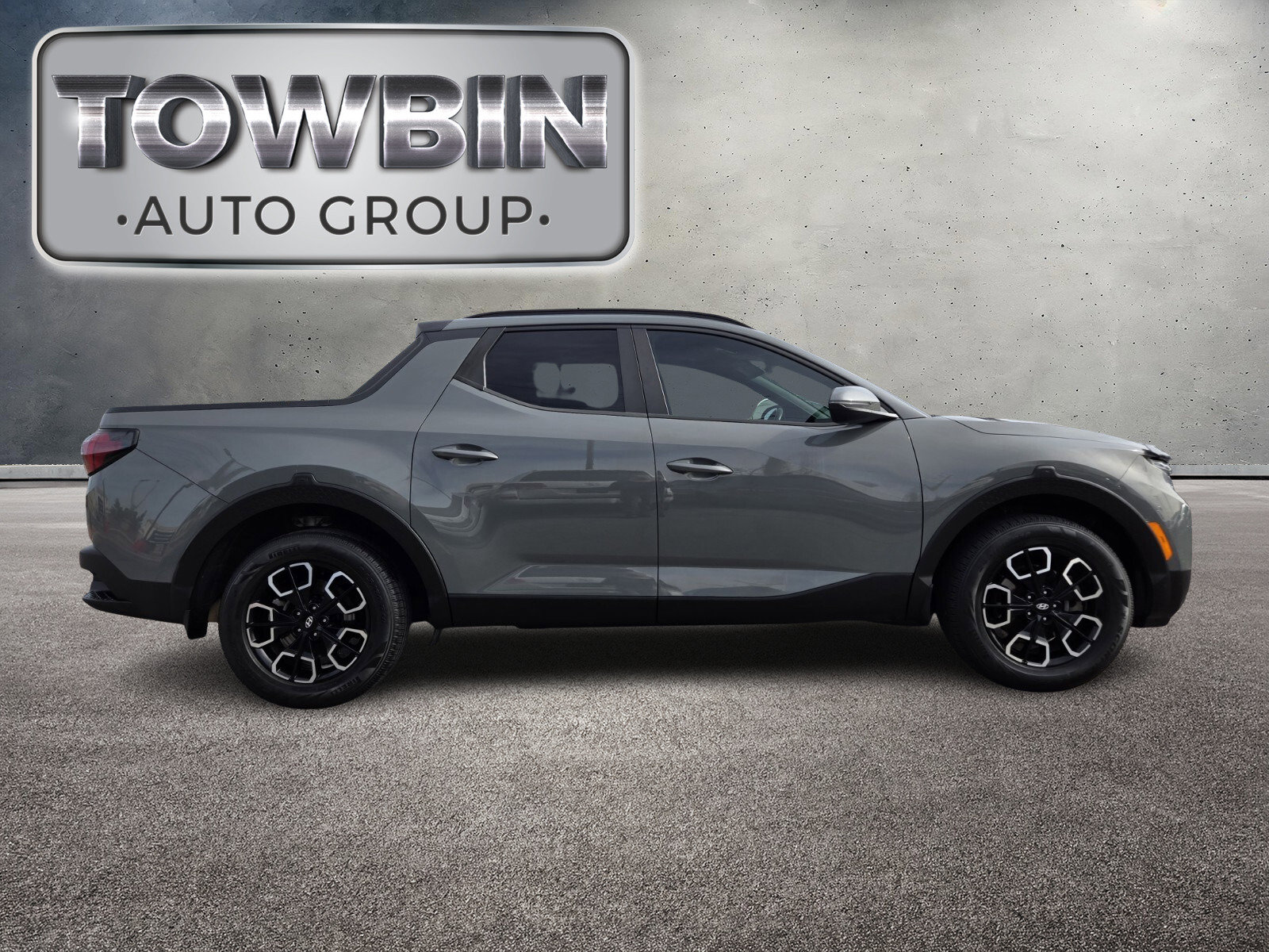 Used 2022 Hyundai Santa Cruz SEL Premium image 3