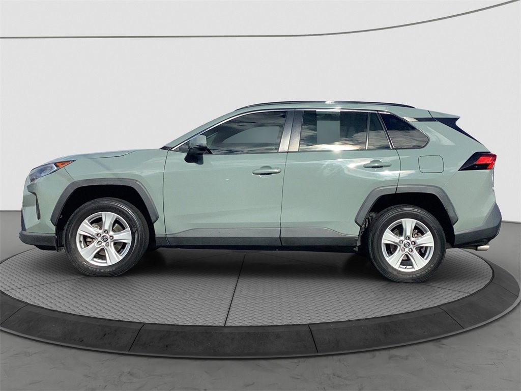 Used 2020 Toyota RAV4 XLE image 4