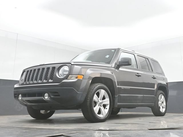 Used 2015 Jeep Patriot Limited FWD image 40