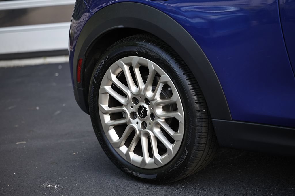 Used 2025 MINI Cooper S FWD image 6