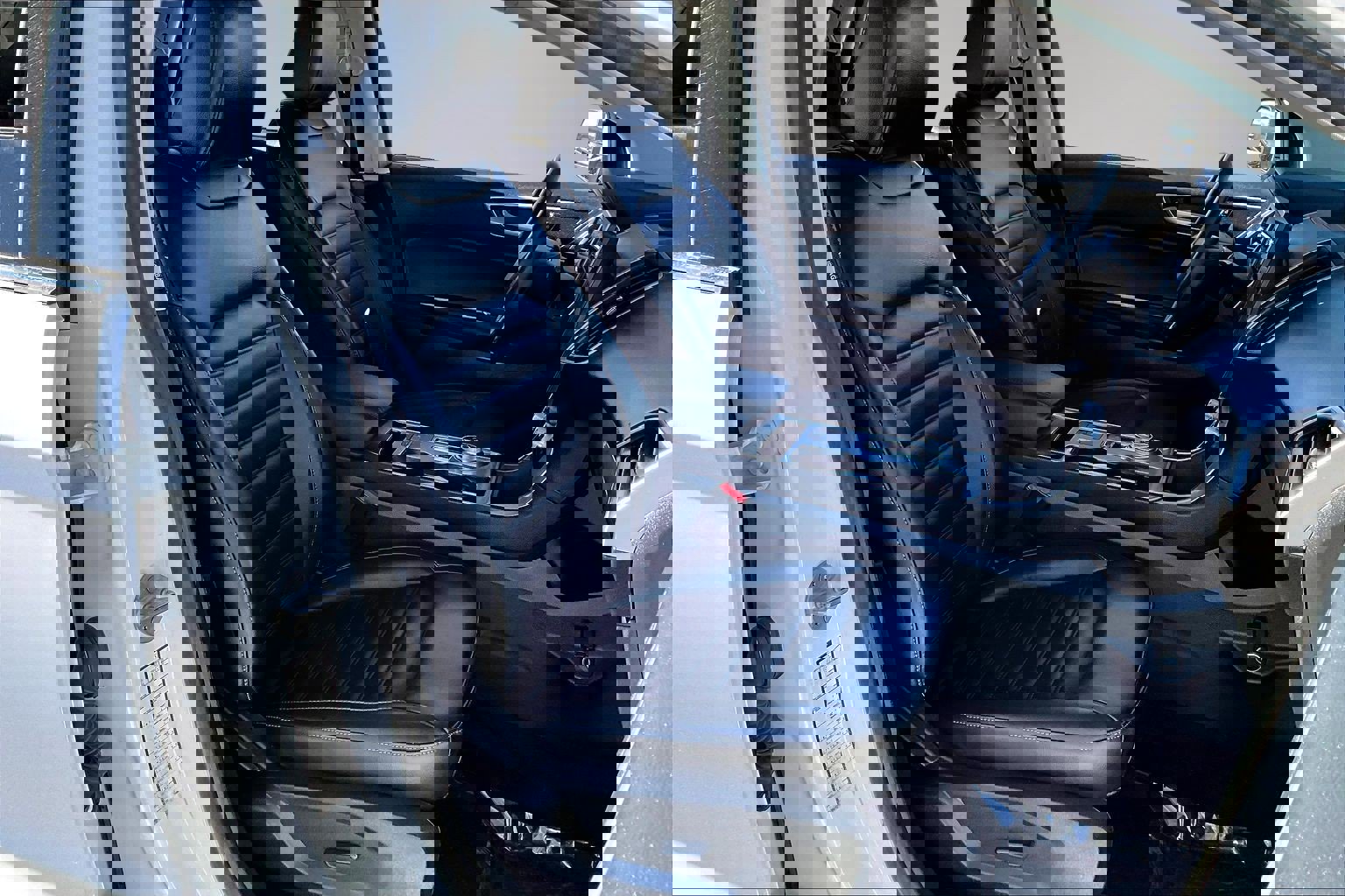 Used 2024 Ford Edge SEL image 29