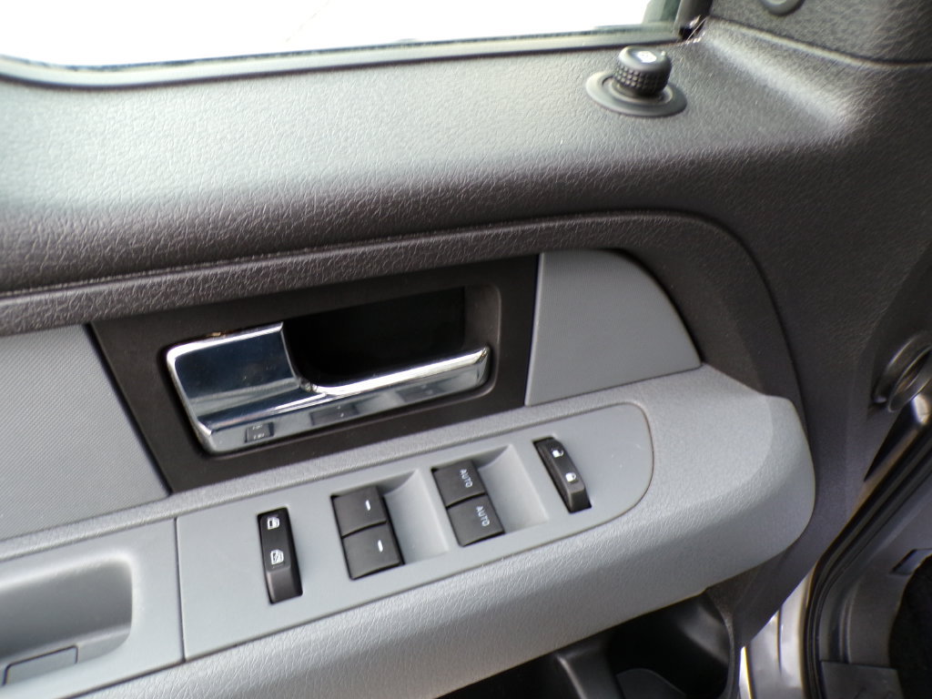 Used 2013 Ford F150 XLT w/ XLT Chrome Pkg RWD image 23