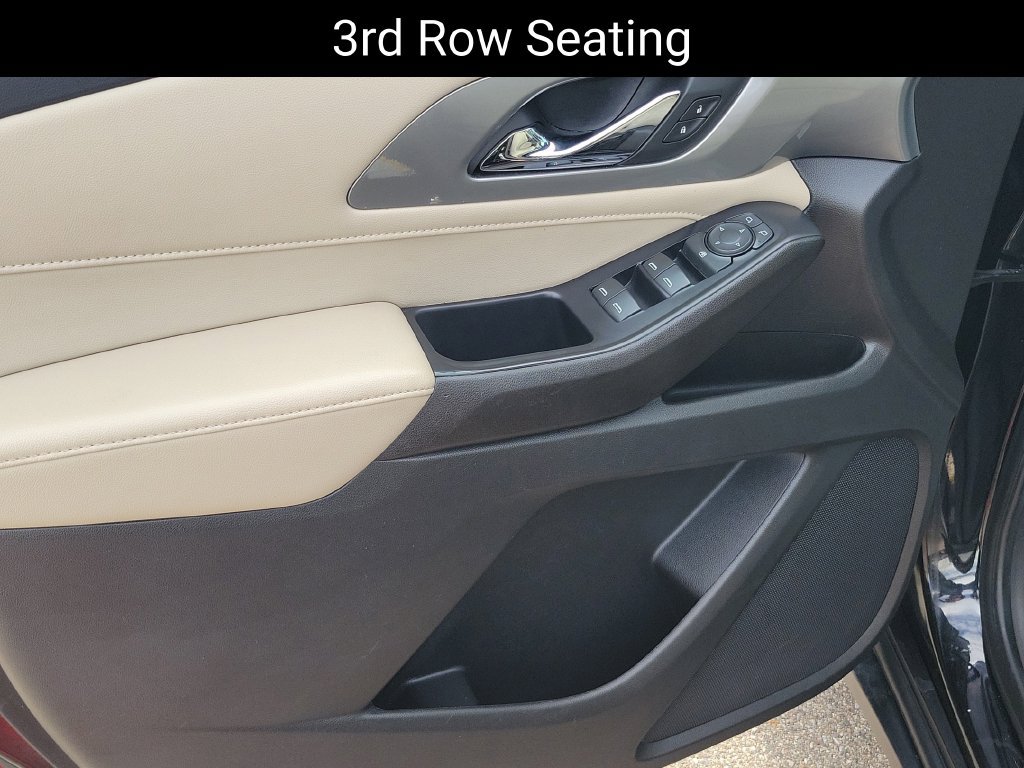 Used 2022 Chevrolet Traverse LS w/ Midnight/Sport Edition AWD/4WD image 8