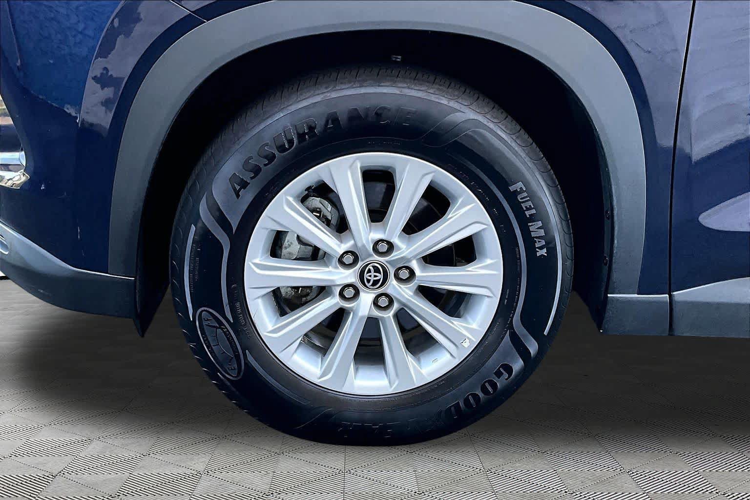 Used 2025 Toyota Grand Highlander FWD image 11