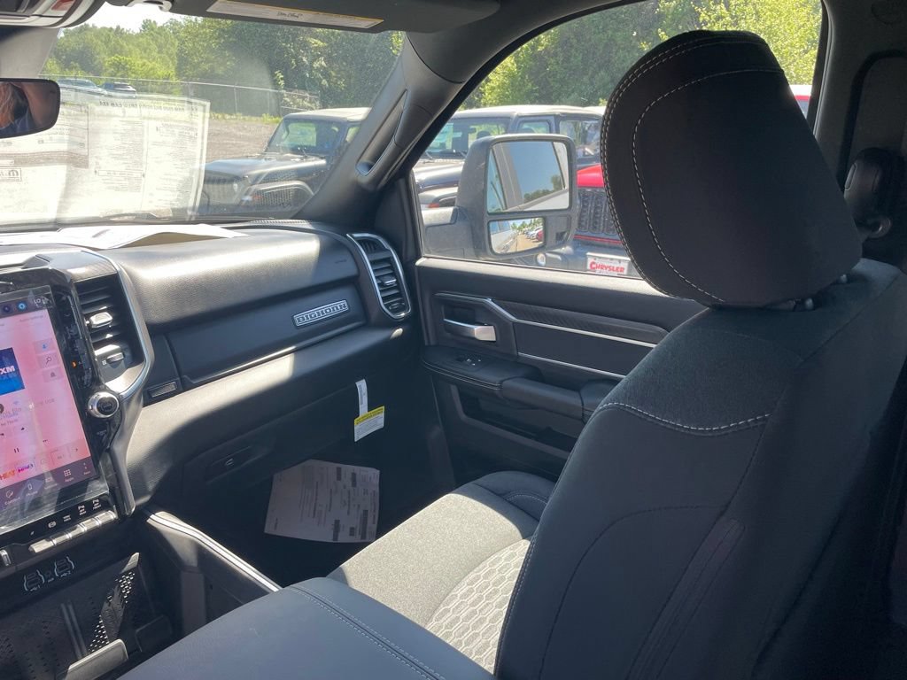 New 2026 RAM 2500 Big Horn AWD/4WD image 22