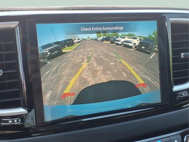 Used 2026 Chrysler Pacifica Select FWD image 6