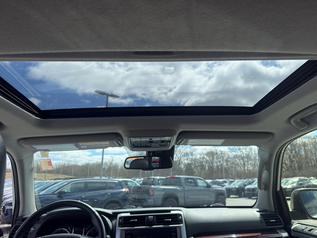 Used 2020 Toyota 4Runner Limited image 29