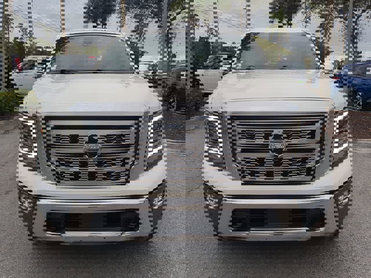 Used 2024 Nissan Titan Platinum Reserve w/ Moonroof Package image 3