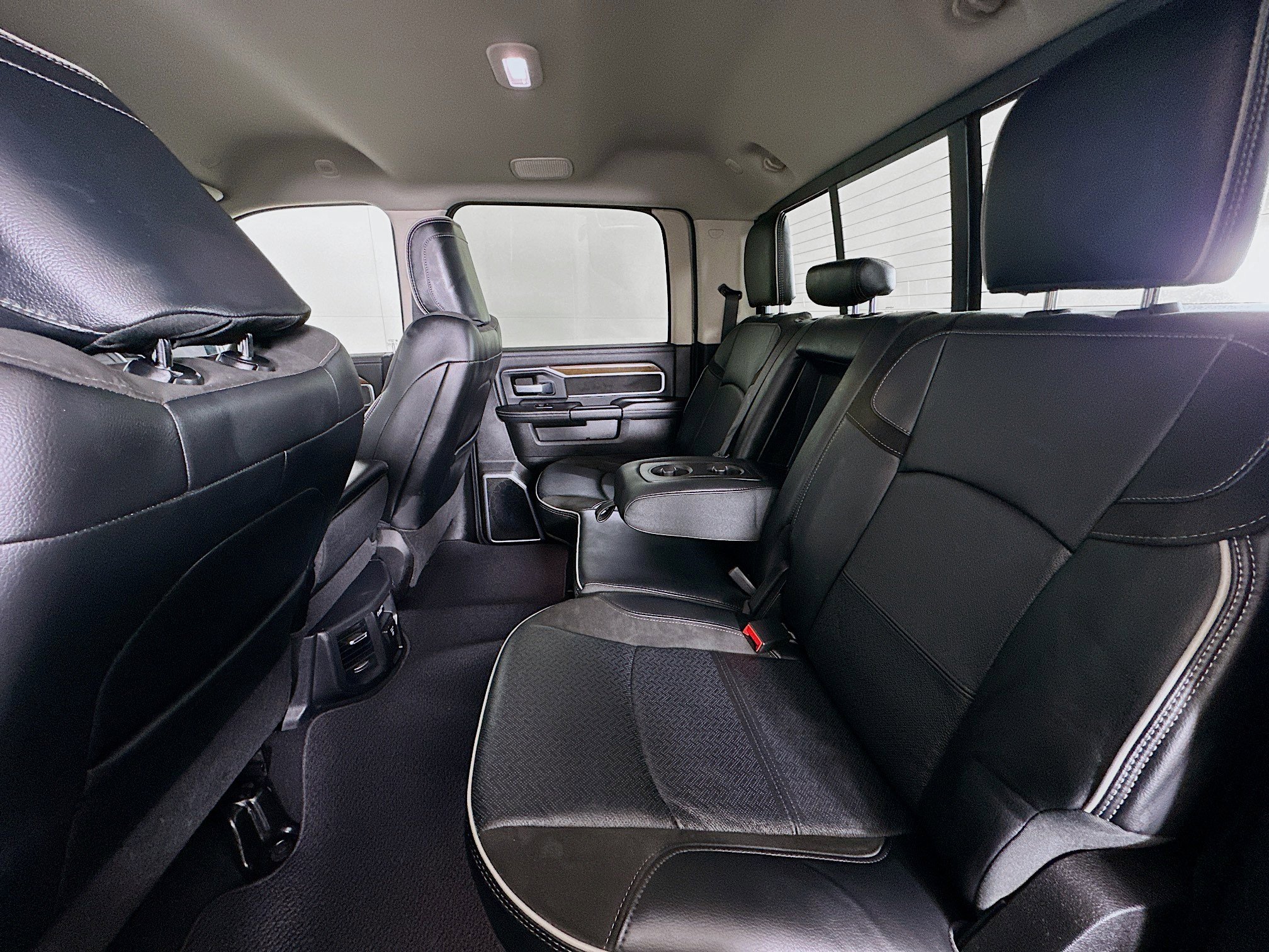 Used 2024 RAM 2500 Laramie image 28