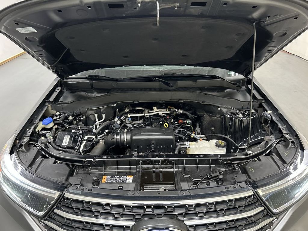 Used 2022 Ford Explorer XLT w/ Class IV Trailer Tow Package image 24