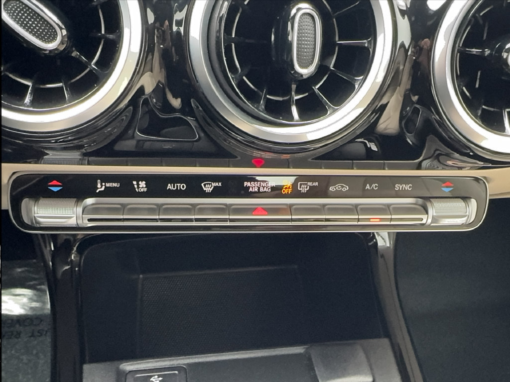 Used 2025 Mercedes-Benz CLA 250 image 39