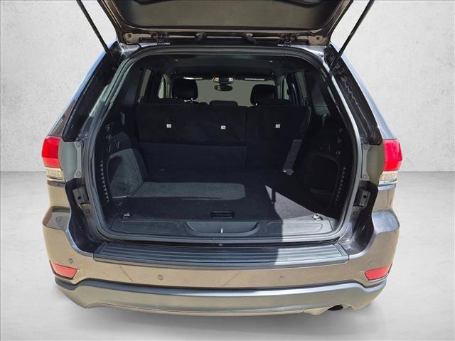 Used 2017 Jeep Grand Cherokee Laredo w/ Quick Order Package 2BE RWD image 6