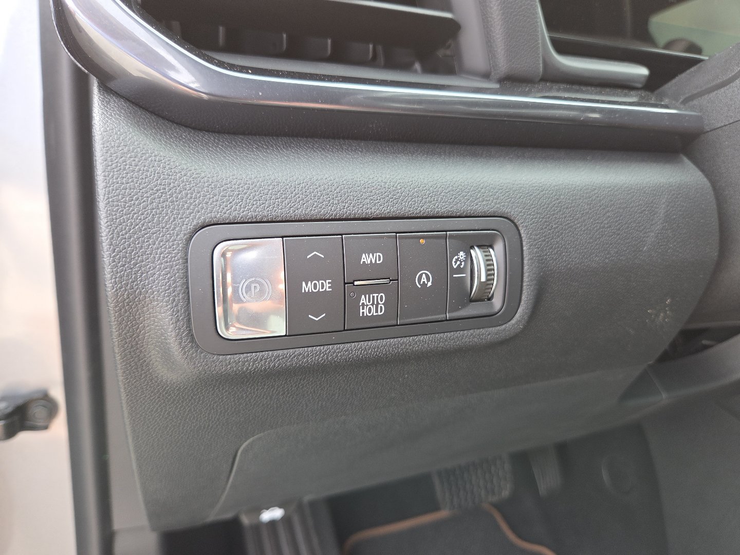 New 2026 GMC Terrain AT4 w/ Convenience Package III AWD/4WD image 5