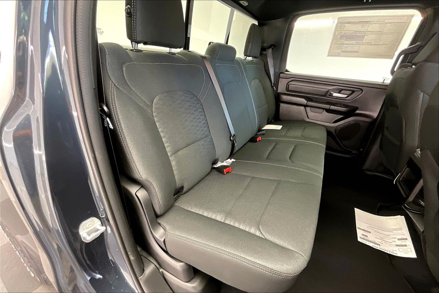 New 2026 RAM 1500 Express AWD/4WD image 10