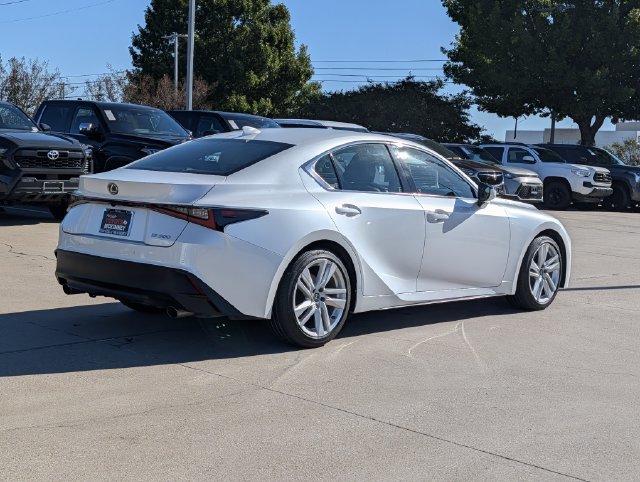 Used 2023 Lexus IS 300 w/ Comfort Package RWD image 5