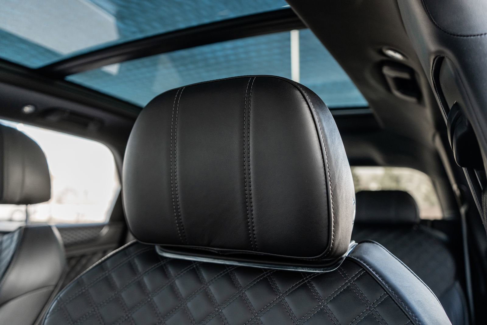 Certified 2022 Bentley Bentayga image 25