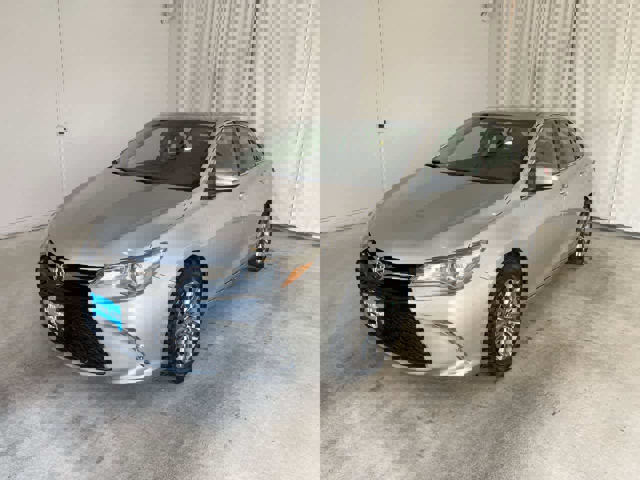 Used 2017 Toyota Camry SE FWD image 1