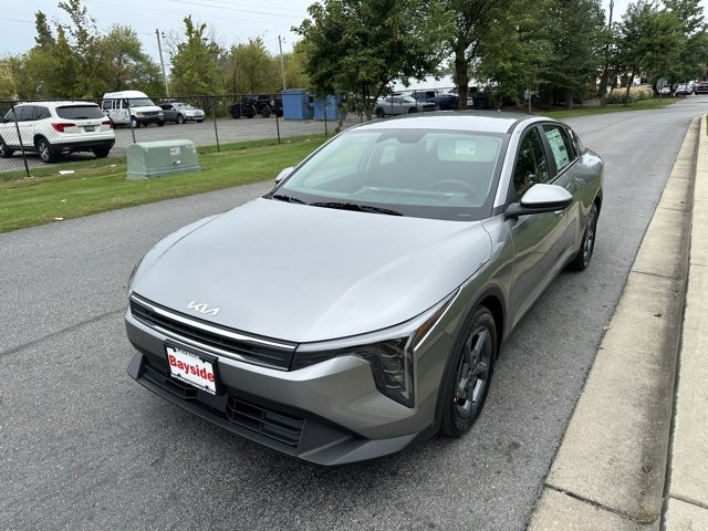 New 2025 Kia K4 LXS image 6