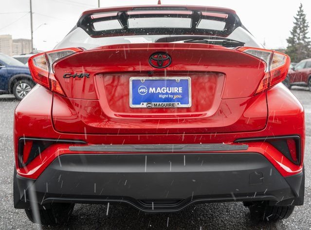 Used 2022 Toyota C-HR FWD image 7