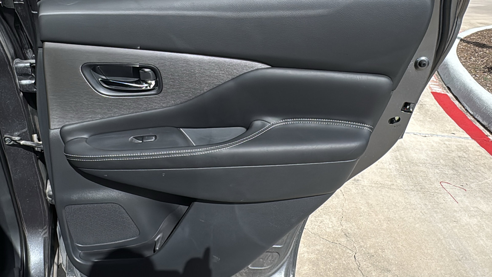 Used 2019 Nissan Murano SV w/ Premium Package FWD image 27