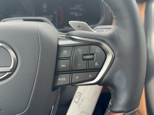 New 2026 Lexus LX 600 4WD w/ Luxury Package image 18