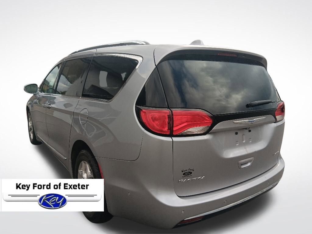 Used 2018 Chrysler Pacifica Limited w/ Advanced Safetytec Group FWD image 8