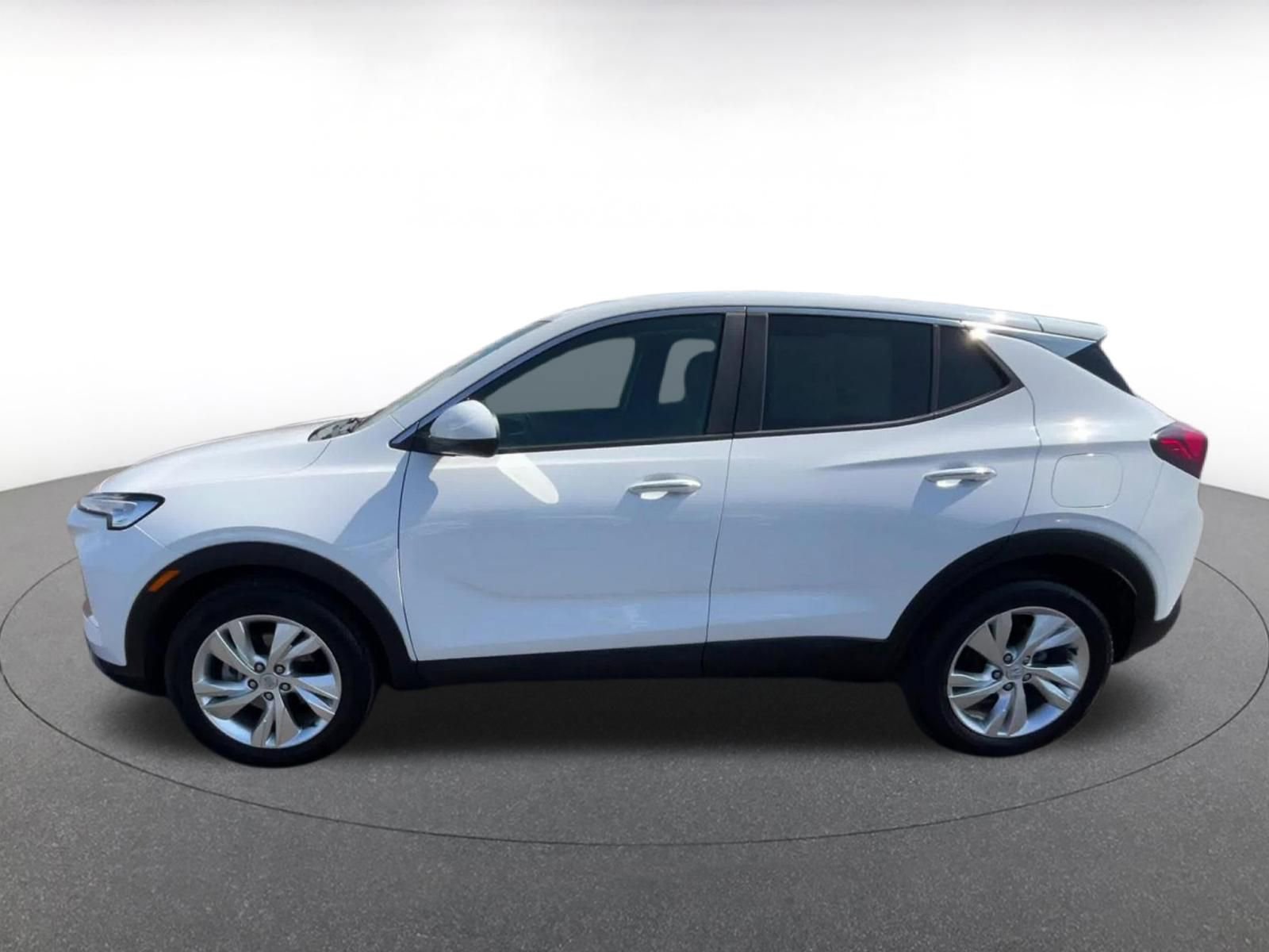 Used 2025 Buick Encore GX Preferred image 9